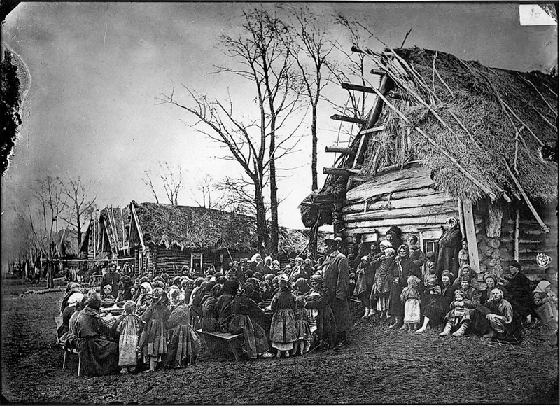 Black & White Photos of Life in Russia More Than 100 Years Ago (1).jpg